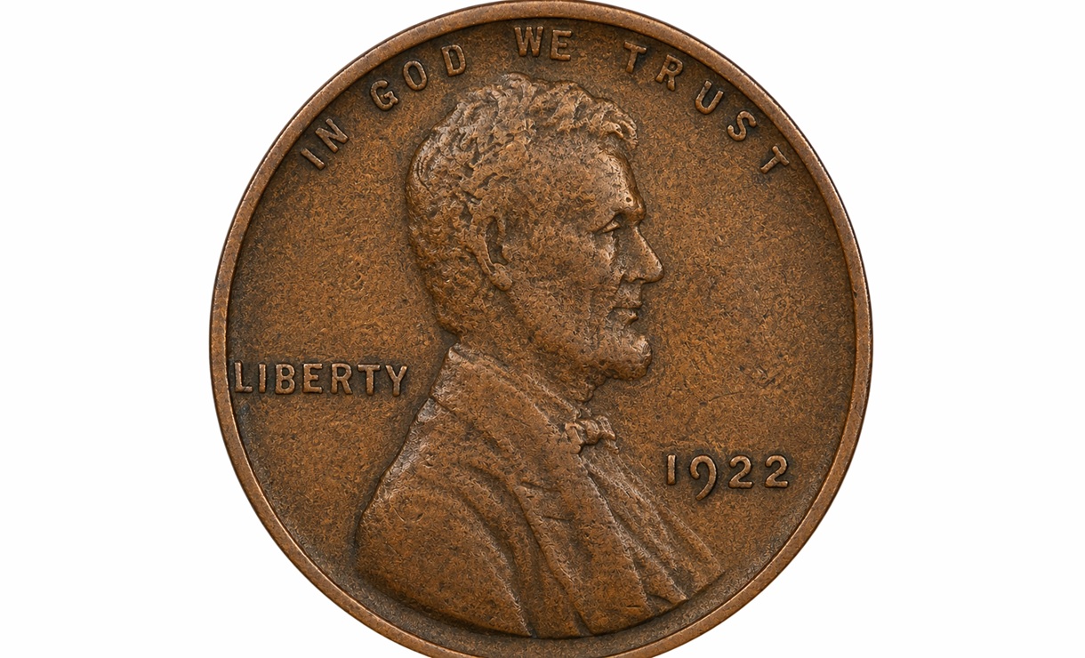 1922 Plain Lincoln Penny with no mint mark close-up